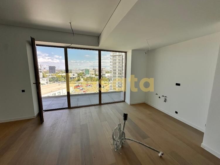 Fabrica de Glucoza. Apartament 3 camere  One High District  Luminos