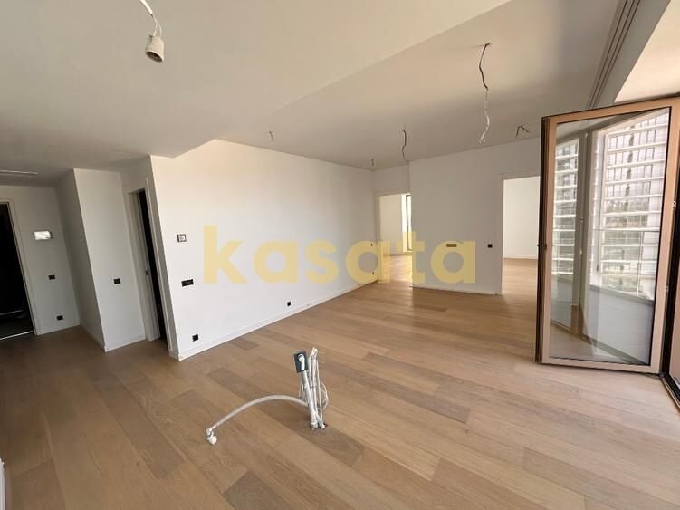 Fabrica de Glucoza. Apartament 3 camere  One High District  Luminos