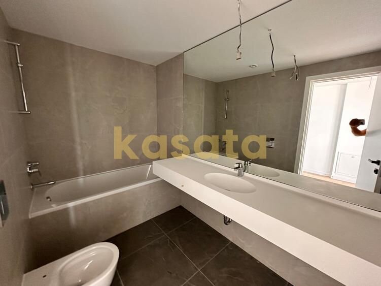 Fabrica de Glucoza. Apartament 3 camere  One High District  Luminos